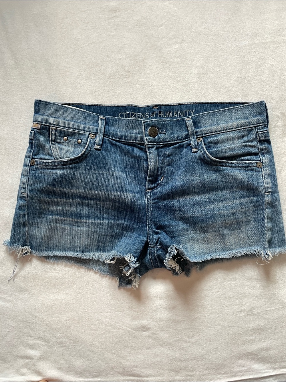 Citizens of Humanity Ingrid Low Rise Denim Cutoff Shorts Size 25